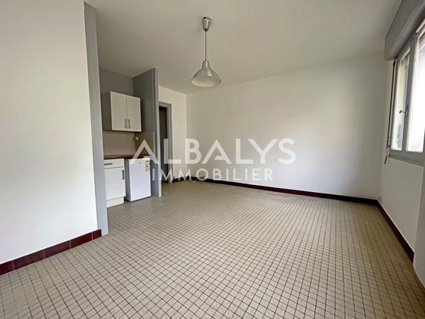 Studio 1 pièce(s) 25.5 m²