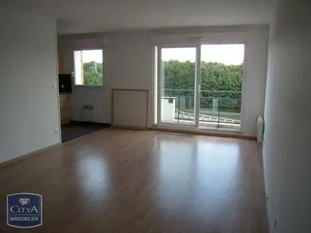 Appartement à louer 3 pièces 70.62m² La Bassée (59480)