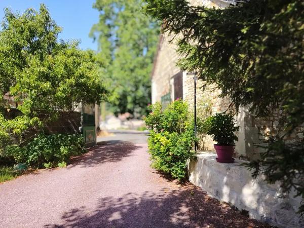 Propriété d'exception : Ancienne Abbaye restaurée + Gîte meu