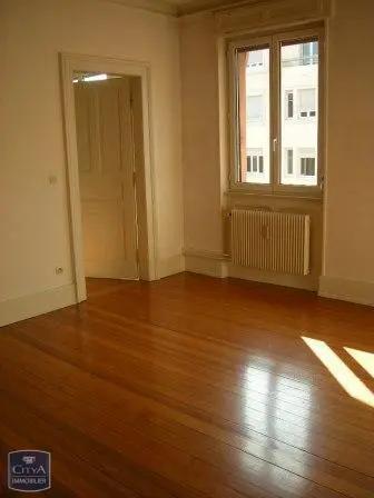 Appartement à louer 4 pièces 87.54m² Strasbourg (67100)