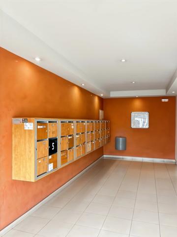 🏡 STUDIO RÉNOVÉ – MEUBLÉ & ÉQUIPÉ – VUE MONTAGNE – RÉSIDENCE ARGAN  99 000 € – LA POSSESSION