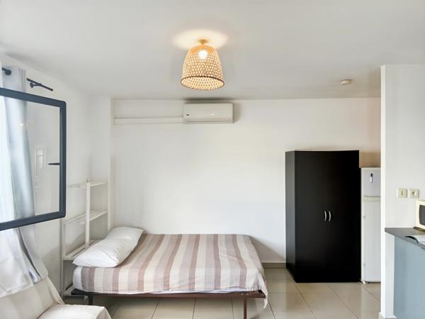 🏡 STUDIO RÉNOVÉ – MEUBLÉ & ÉQUIPÉ – VUE MONTAGNE – RÉSIDENCE ARGAN  99 000 € – LA POSSESSION