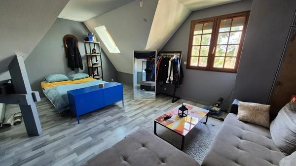 Maison familiale 133 m2 avec piscine et dépendance 4 chamb