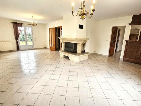 Belle maison 5 chambres, avec un grand garage