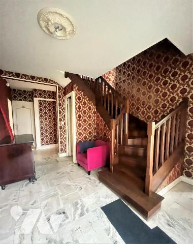 A 5 mn' des justices Grande Maison sur 1000m² de terrain à rénover  