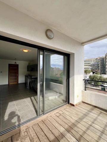 Studio avec terrasse - 2ème étage étage avec ascenseur