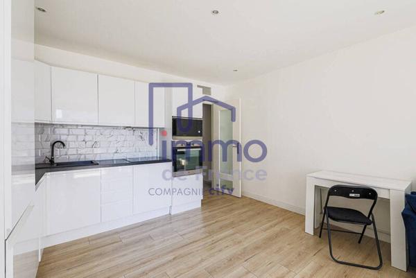 Appartement 2 pièces                                        - 38100 Grenoble Réf : 21768