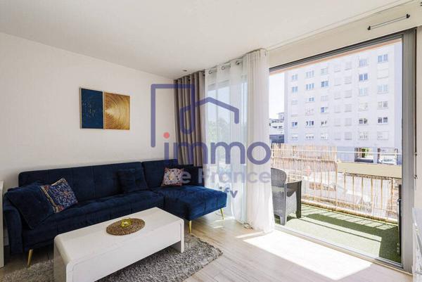 Appartement 2 pièces                                        - 38100 Grenoble Réf : 21768