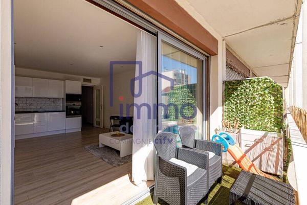 Appartement 2 pièces                                        - 38100 Grenoble Réf : 21768