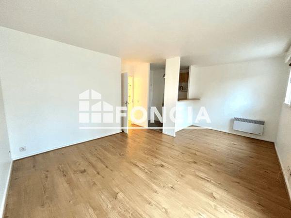 Location Appartement 2 pièces 38 m² - 23 RUE CARVES Montrouge 92120