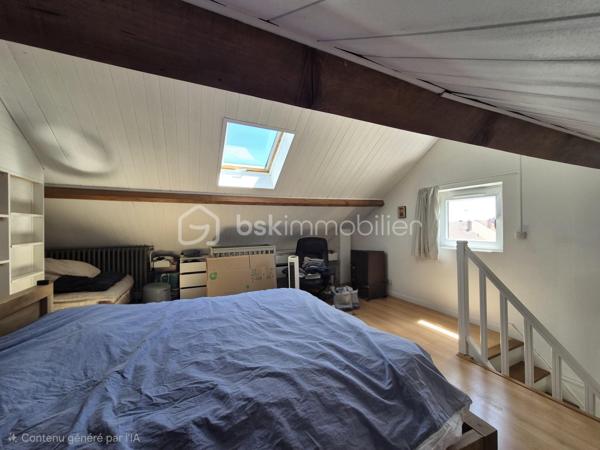 **Maison jumelée avec vue imprenable sur les vignes – 92 m² habitables**

Située dans un environnement calme et agréable, cette charmante maison jumelée de 92 m² sur sous-sol complet vous séduira par sa belle vue dégagée sur les vignes et son cadre de vie paisible.

Au rez-de-chaussée, vous découvrirez une cuisine ouverte sur un salon-séjour lumineux, créant un espace convivial et chaleureux, ainsi qu’un WC indépendant.

À l’étage, la maison dispose de deux chambres, d’un bureau idéal pour le télétravail, ainsi qu’une salle de bain avec WC.

Les combles aménagés offrent une grande chambre supplémentaire pleine de charme.

À l’extérieur, vous profiterez d’un petit terrain arboré et entièrement clôturé avec terrasse, parfait pour les beaux jours.

Prestations :

* Fenêtres PVC double vitrage
* Chauffage fioul
* Cheminée
* Sous-sol complet offrant de nombreux espaces de rangement et un garage.

Maison idéale pour une famille ou un premier achat, à découvrir sans tarder !

Pour plus d’informations ou organiser une visite, contactez-moi.