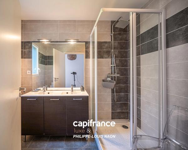 SUPERBE VILLA D'ARCHITECTE AVEC 3 CHAMBRES DE PLAIN-PIED à 500 mètres des PLAGES