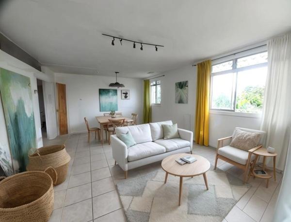 Maison à vendre 7 pièces LE GOSIER (971)