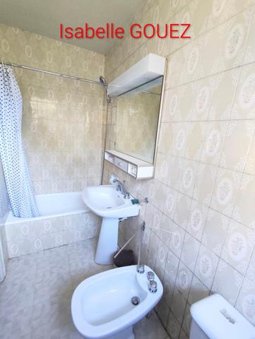 MAISON EN PIERRE A RENOVER ET TERRAIN CONSTRUCTIBLE