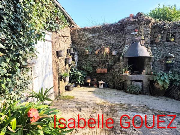 MAISON EN PIERRE A RENOVER ET TERRAIN CONSTRUCTIBLE