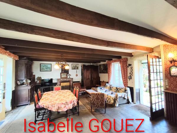 MAISON EN PIERRE A RENOVER ET TERRAIN CONSTRUCTIBLE