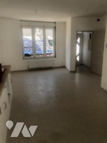 Saint quentin - centre ville - 4 ch - cour