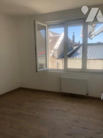 Saint quentin - centre ville - 4 ch - cour