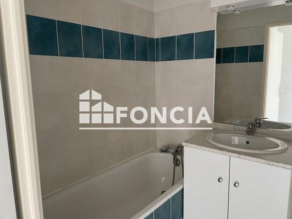 Location Appartement 2 pièces 41.6 m² - 42 BOULEVARD DU PRE PLANTIN Nevers 58000