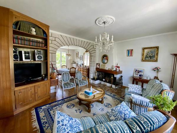 Vente                                                      Maison
                        
                     6 pièces                      112 m2                     à Vineuil-Saint-Firmin