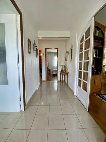 Vente                                                      Maison
                        
                     6 pièces                      112 m2                     à Vineuil-Saint-Firmin