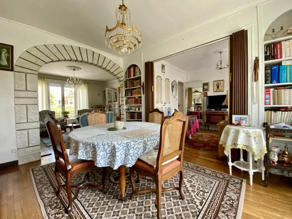 Vente                                                      Maison
                        
                     6 pièces                      112 m2                     à Vineuil-Saint-Firmin