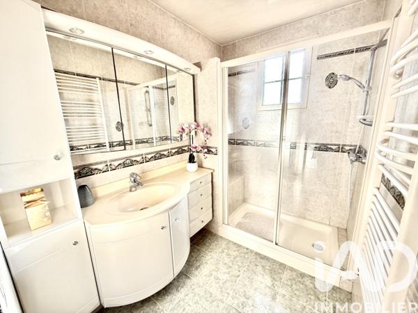 Maison à vendre 5 pièces 103 m² Sainte-Geneviève-des-Bois