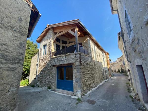 Maison à louer à Poyols (26310)
