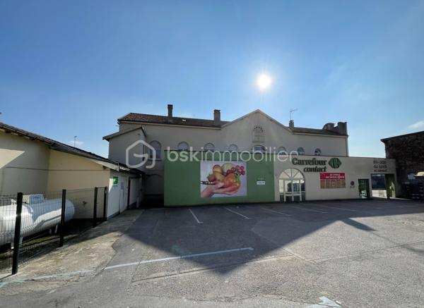 Immeuble mixte de 1 015 m²