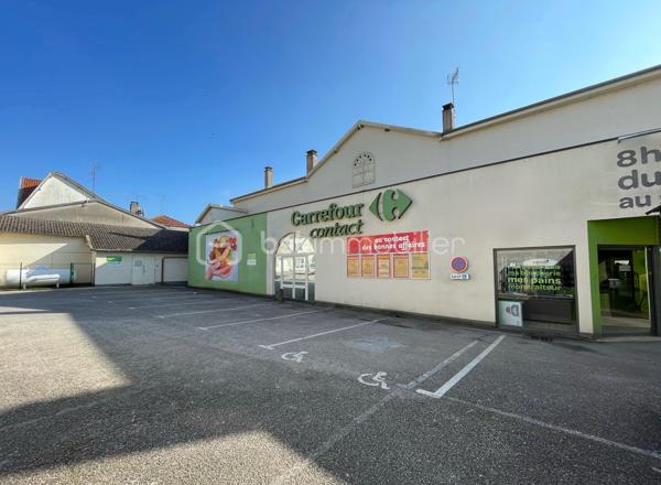 Immeuble mixte de 1 015 m²