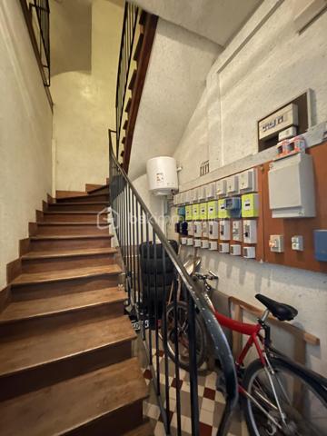 Immeuble mixte de 1 015 m²