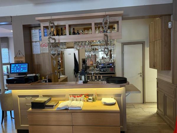 Opportunité Rare : Restaurant de Prestige au Cœur des Trois Frontières — Fonds de Commerce