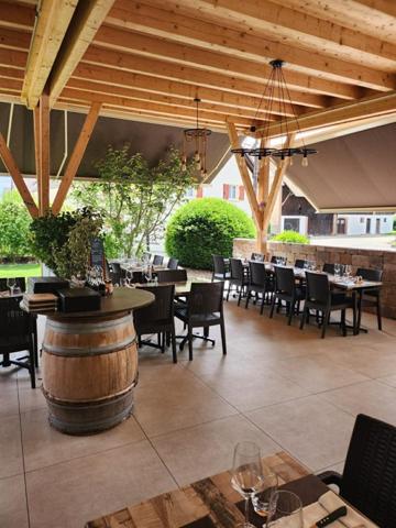 Opportunité Rare : Restaurant de Prestige au Cœur des Trois Frontières — Fonds de Commerce