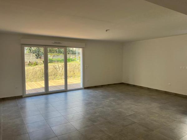 VILLA CONTEMPORTAINE NEUVE QUARTIER L'ORMEAU