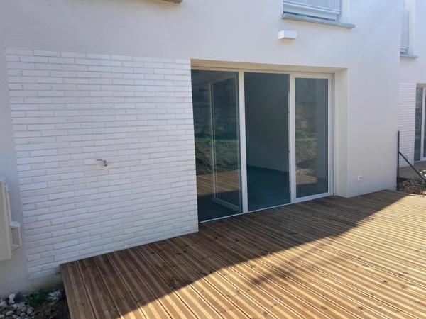 VILLA CONTEMPORTAINE NEUVE QUARTIER L'ORMEAU