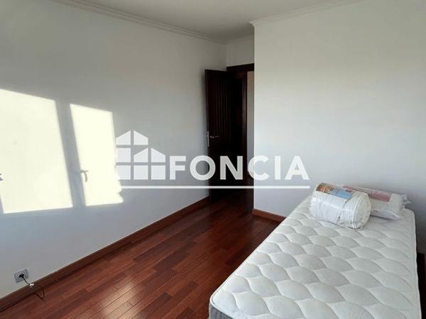 Location Appartement 3 pièces 80.24 m² - 15 RUE GRANGE DAME ROSE Velizy-villacoublay 78140