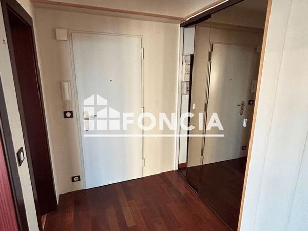 Location Appartement 3 pièces 80.24 m² - 15 RUE GRANGE DAME ROSE Velizy-villacoublay 78140