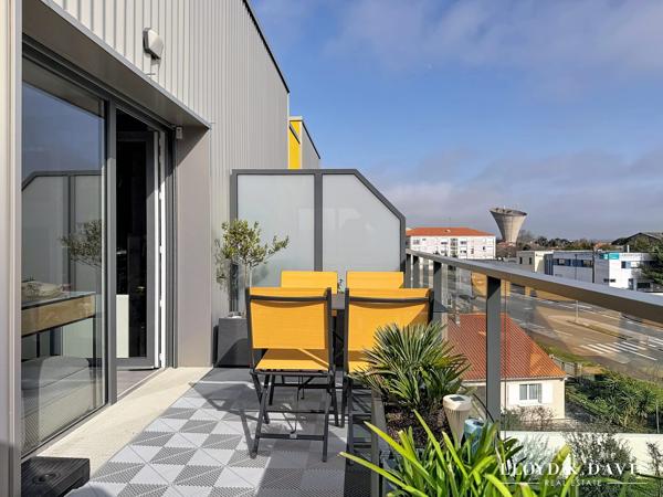 Appartement T2 asc, balcon et parking en s/sol
