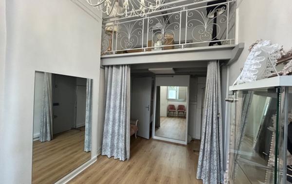 Vente Local commercial rénové(e) Pau   