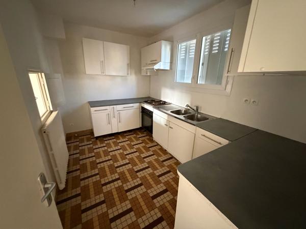 MAISON sur SOUS-SOL
