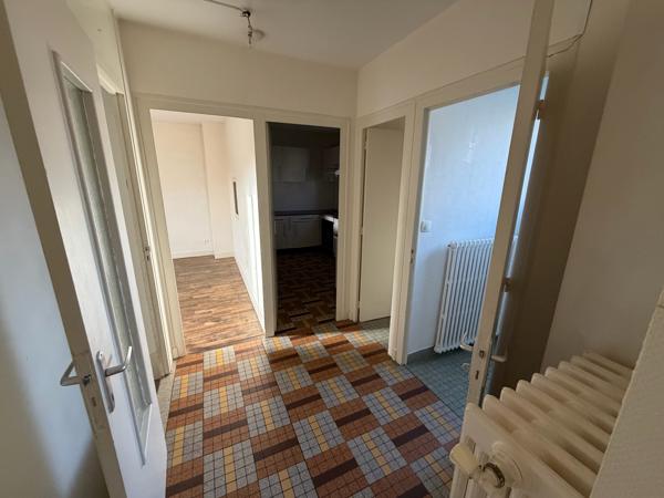 MAISON sur SOUS-SOL