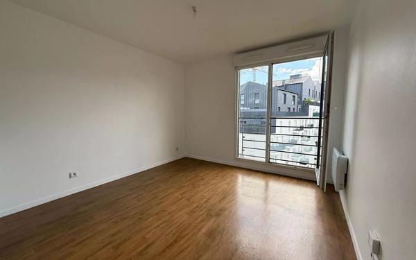 Appartement à louer    1 pièce •  Villeneuve-la-Garenne