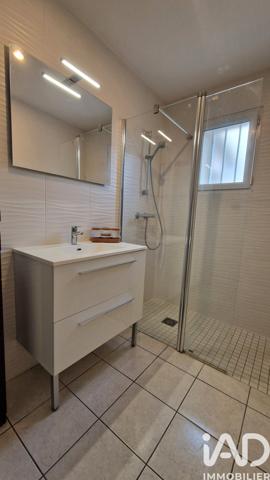 Maison à vendre 6 pièces 114 m² Saint-Étienne-de-Montluc