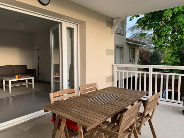 Appartement
         3 pièces
        - 64 m² 260 000 € *