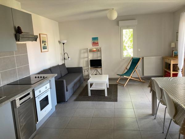 Appartement
         3 pièces
        - 64 m² 260 000 € *