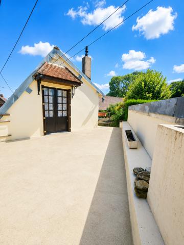 Gaillon – Maison de ville avec cour, garage et fort potentiel d’agrandissement