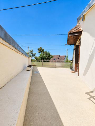 Gaillon – Maison de ville avec cour, garage et fort potentiel d’agrandissement