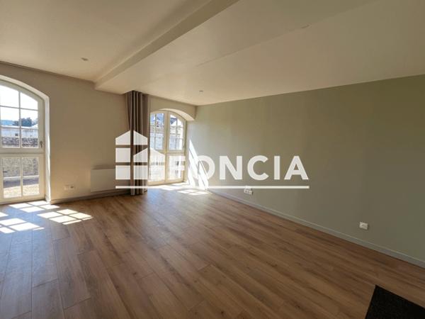Location Studio 30.95 m² - Guingamp 22200