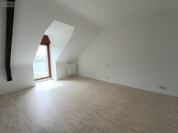 Maison à louer à Plémet dans les Côtes-d'Armor (22210), ref : 22115-L338