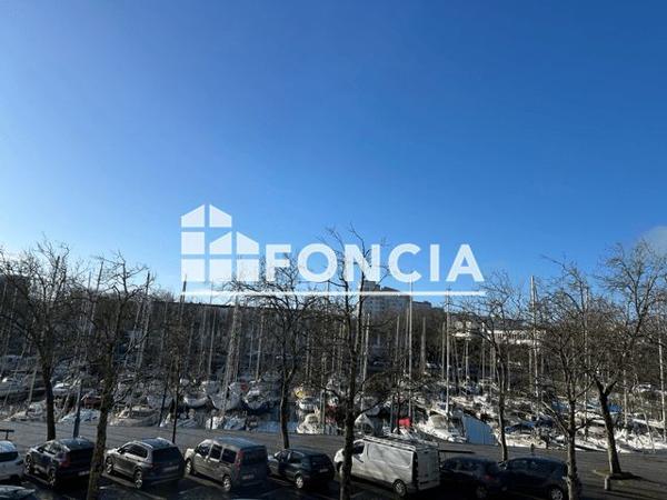 Location Appartement 7 pièces 191.08 m² - 12 QUAI DES INDES Lorient 56100